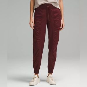 Lululemon Dance Studio Mid-Rise Jogger Full Length cassis plum size 12 women’s
